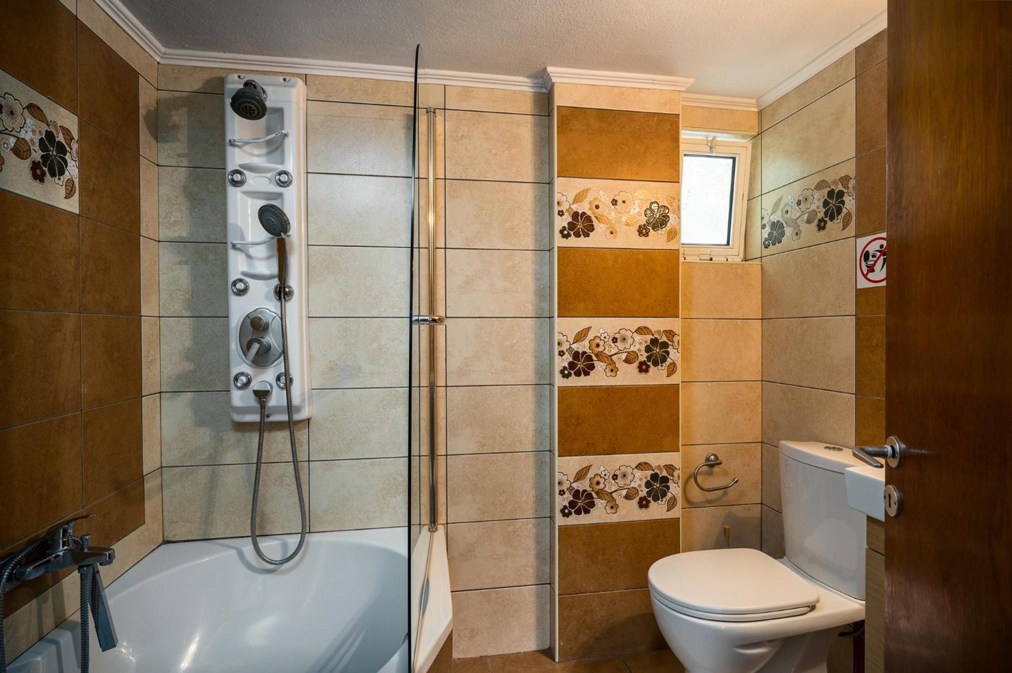 Agaloula Centrally Located Apartments, Lakka 외부 사진