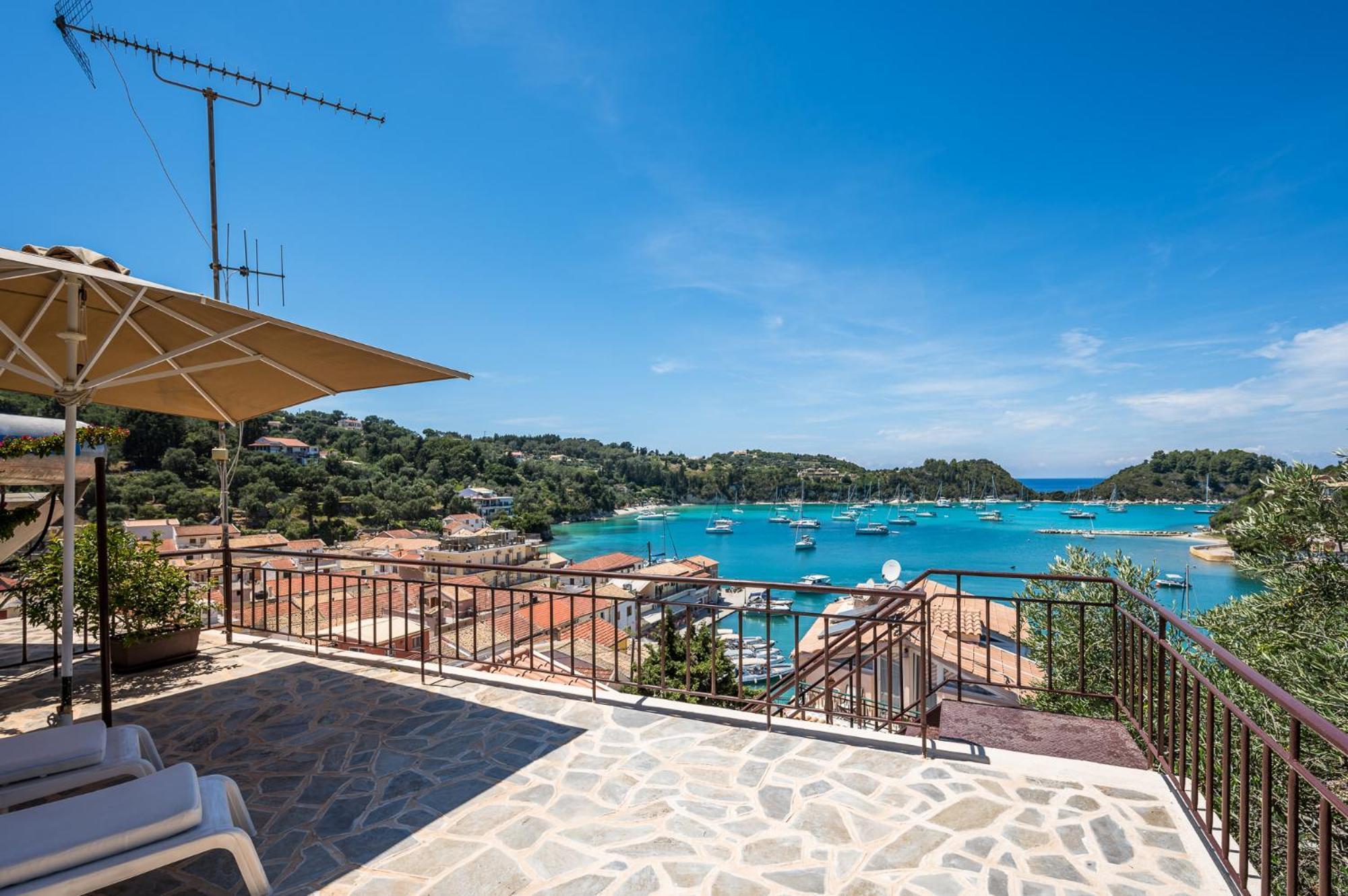 Agaloula Centrally Located Apartments, Lakka 외부 사진