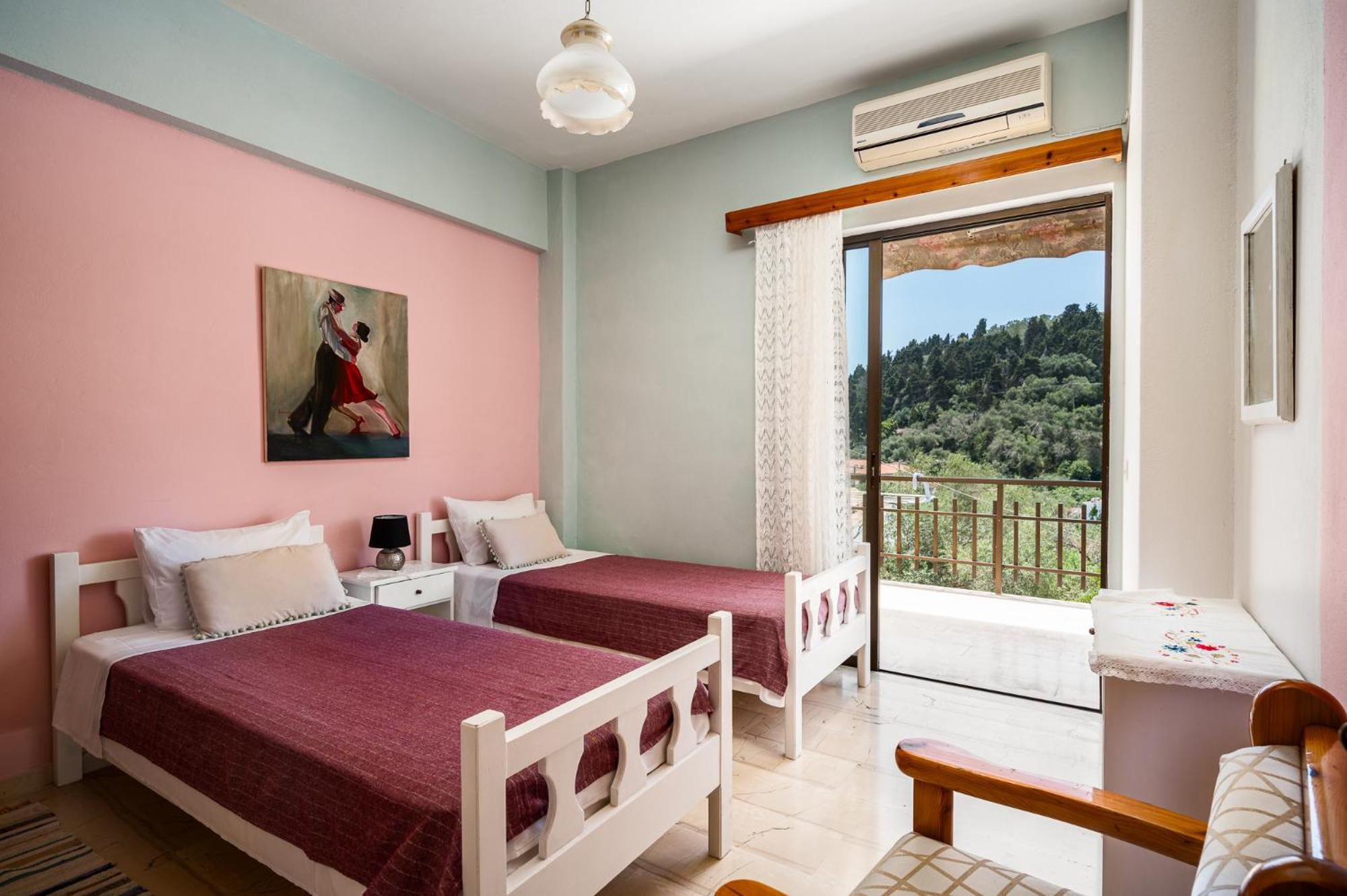 Agaloula Centrally Located Apartments, Lakka 외부 사진