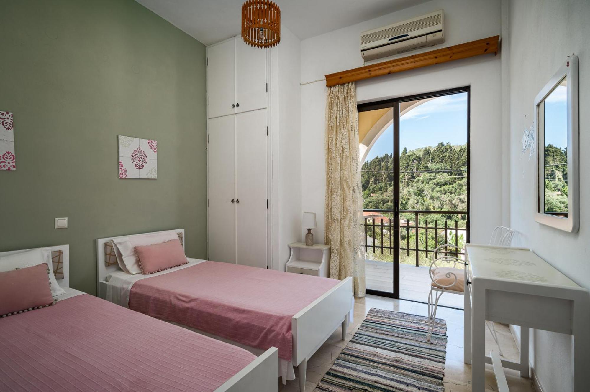 Agaloula Centrally Located Apartments, Lakka 외부 사진